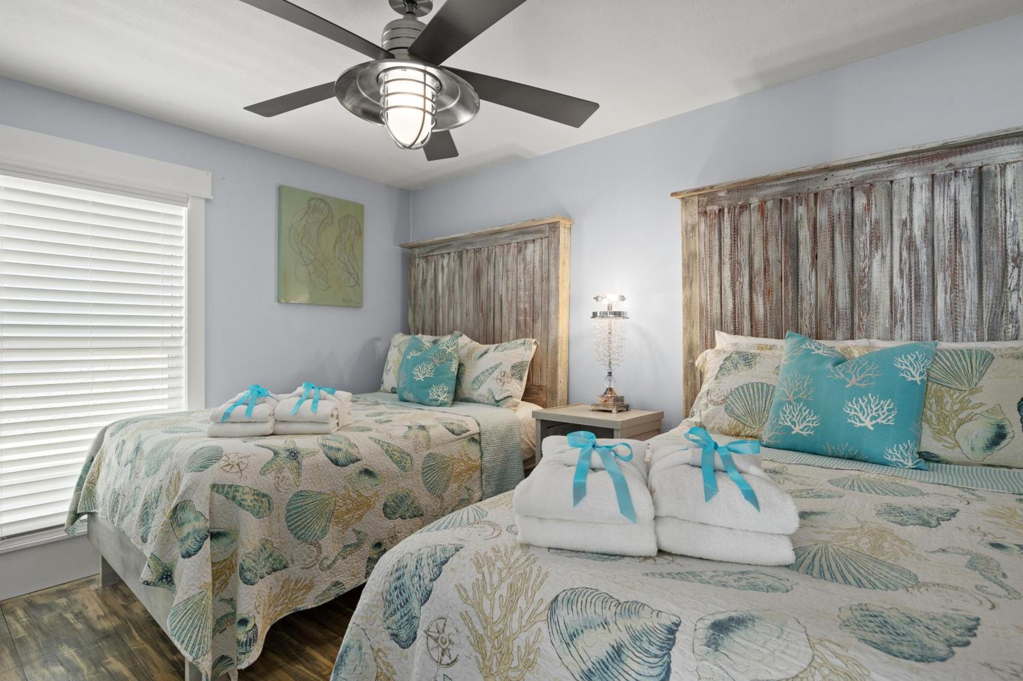 Luxury Gulf Front Property! Directly On The Beach! Sleeps 15! Panama City Beach Bagian luar foto