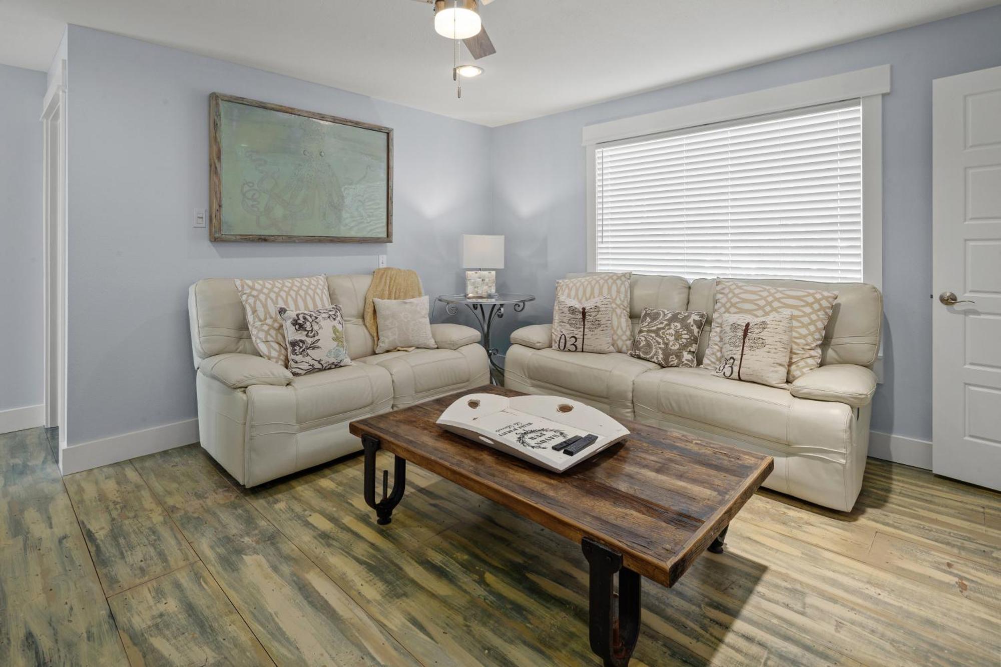 Luxury Gulf Front Property! Directly On The Beach! Sleeps 15! Panama City Beach Bagian luar foto