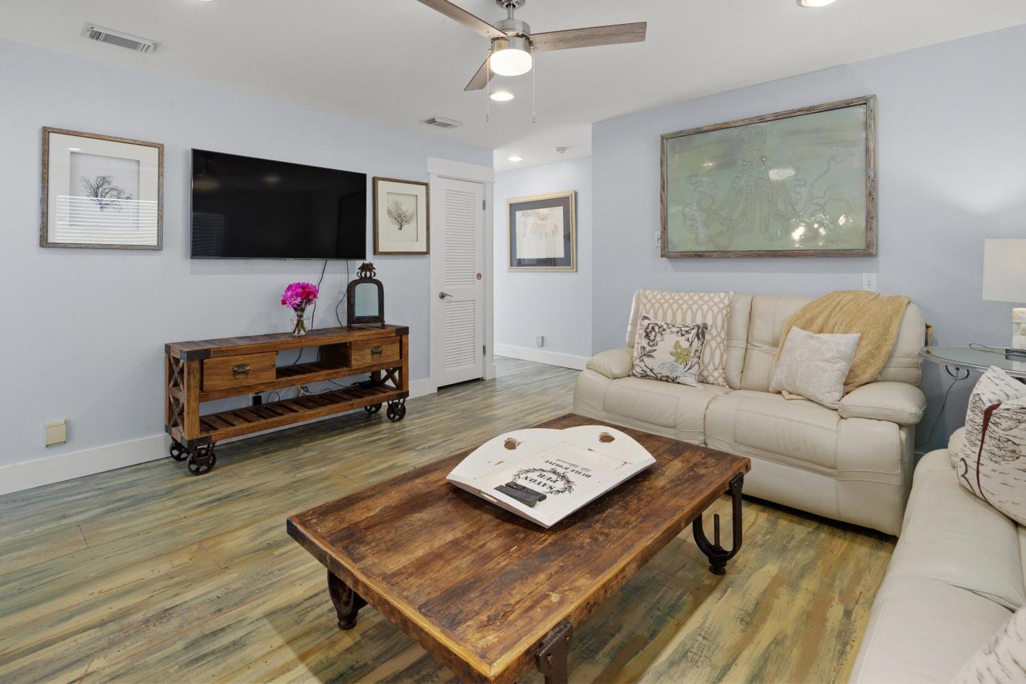 Luxury Gulf Front Property! Directly On The Beach! Sleeps 15! Panama City Beach Bagian luar foto
